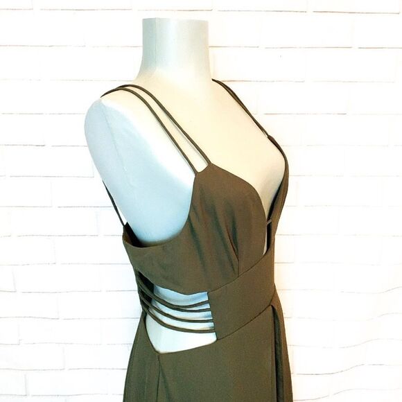 FAME AND PARTNERS The Megan Maxi Gown - Picture 5 of 14